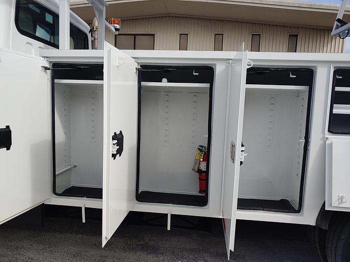 Used Altec DM47BTR Digger Derrick on 2015 Freightliner M2 106 4x4 Reg Cab Utility Truck - Y6699