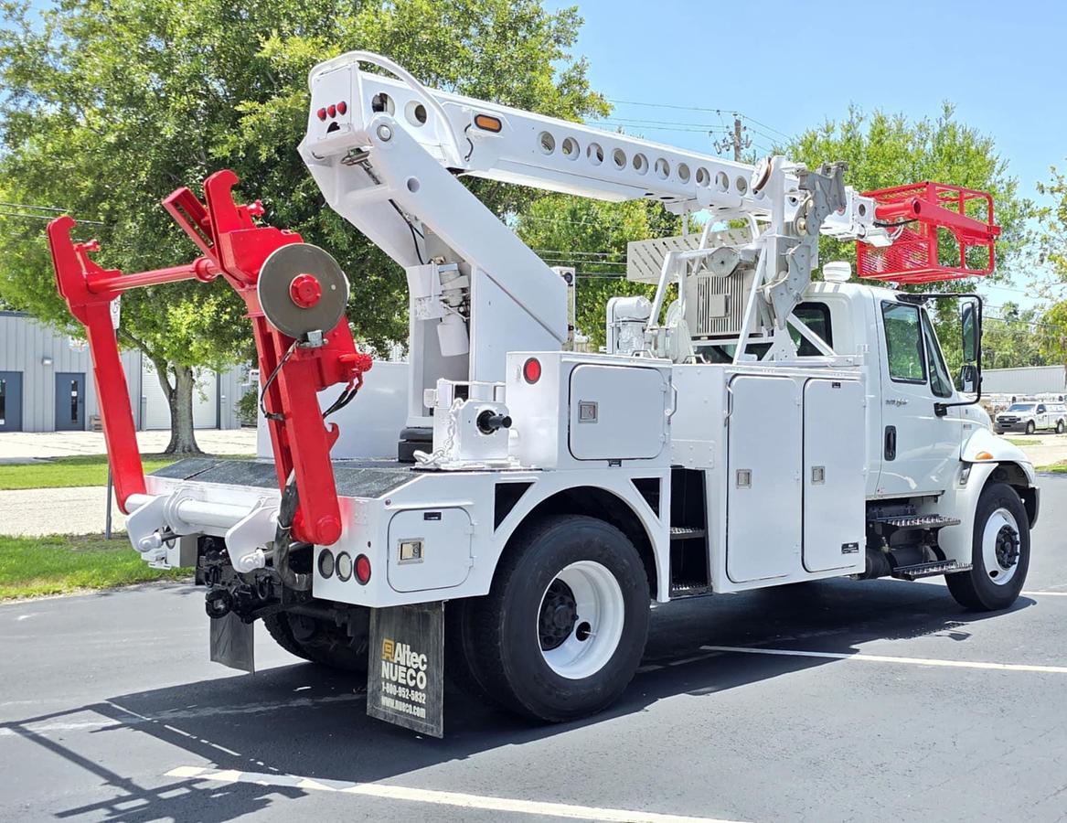 Used Altec AT40C Cable Placer on 2013 International 4300 Reg Cab Utility Truck - F39099