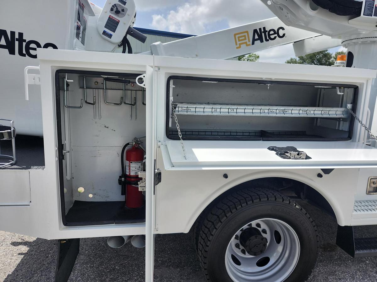 Used Altec AT41M 46ft Insulated Bucket Boom on 2019 F550 4x4 Reg Cab Utility Truck - K25421