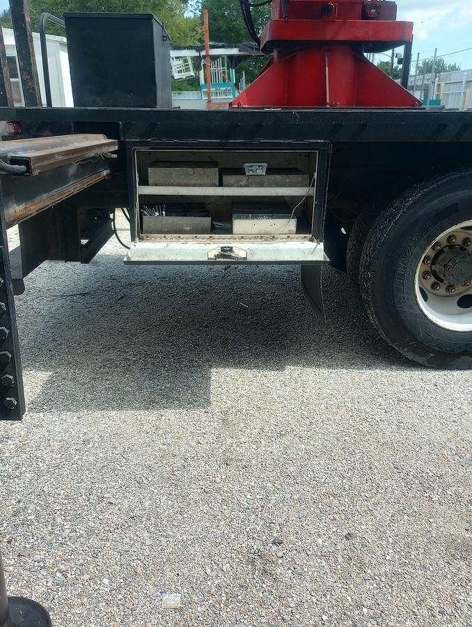 Used 2009 Ford F750 Wilkie 65XRB Sign Crane Truck – M35710