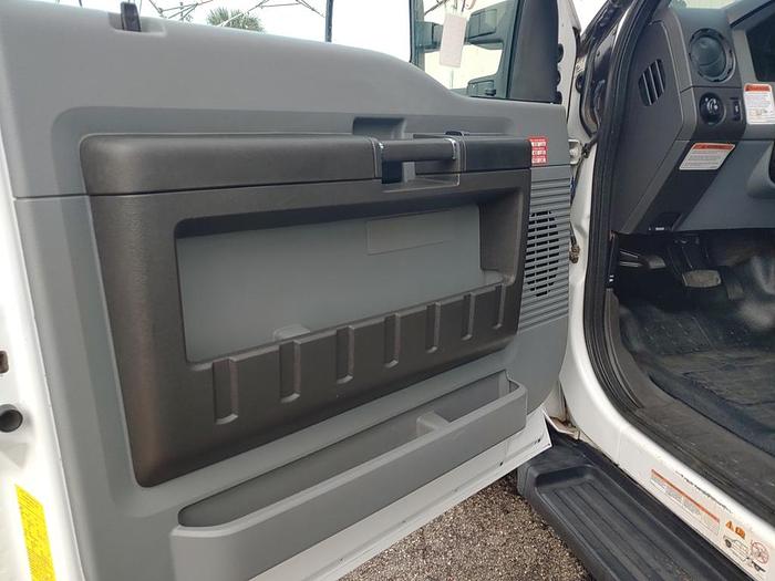 Used Altec AT40M, 45 ft, Articulating & Telescopic Material Handling Bucket Boom on 2016 Ford F550 Reg Cab Utility Truck - 41852