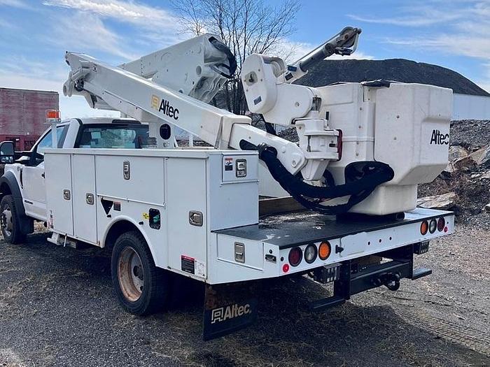 Used Altec AT41M Bucket Boom on 2019 Ford F550 4x4 Reg Cab Utility Truck - M03357