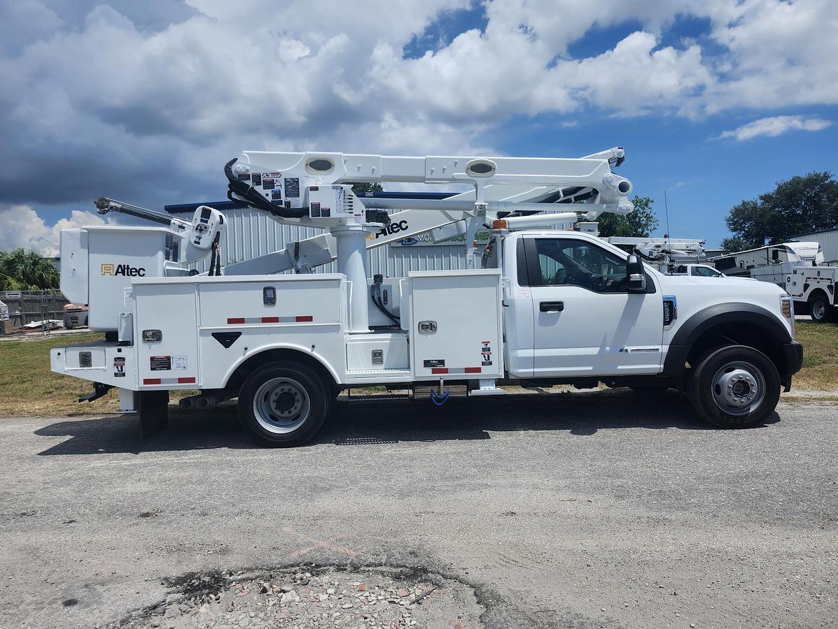 Used 2019 Altec AT48M Bucket Boom on a 2019 Ford F550 4x4 Regular Cab Utility Truck - 15672