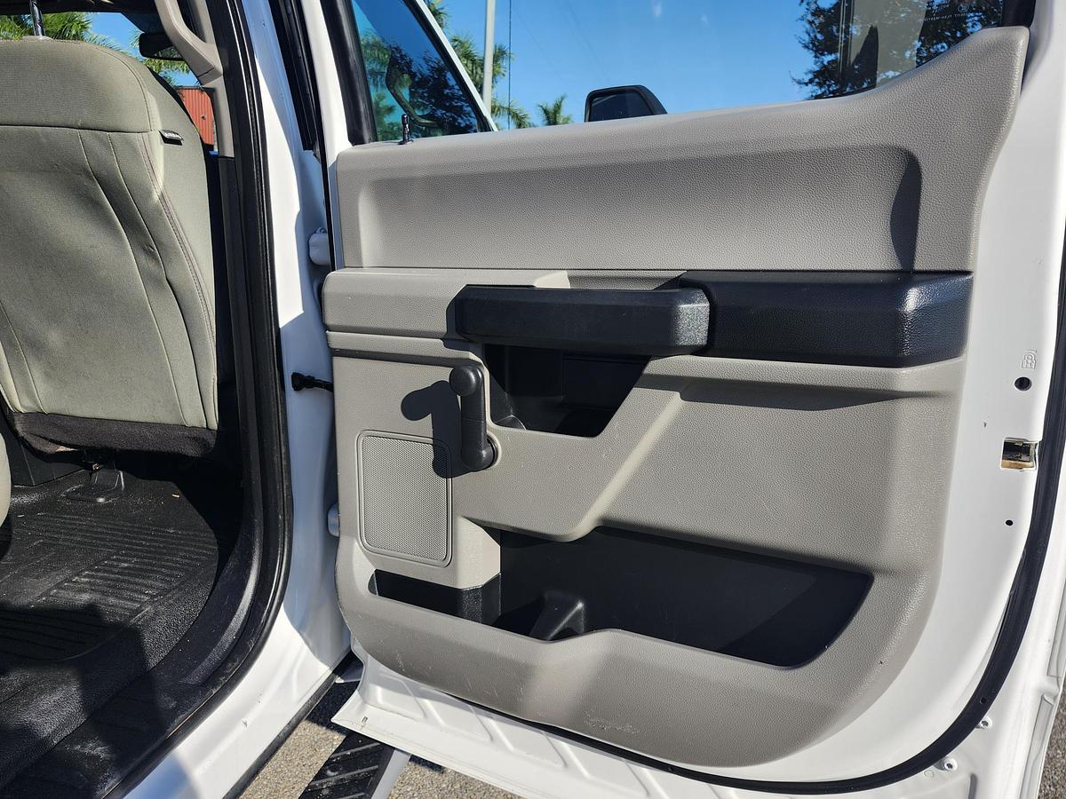 Used Altec AT41M Bucket Boom on 2019 Ford F550 4x4 Crew-Cab Bucket Truck - 96965