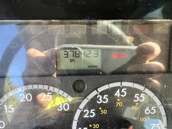 Used Terex HR52-MH Bucket Boom on 2013 Freightliner M2-106 Reg Cab Utility Truck - RD6537