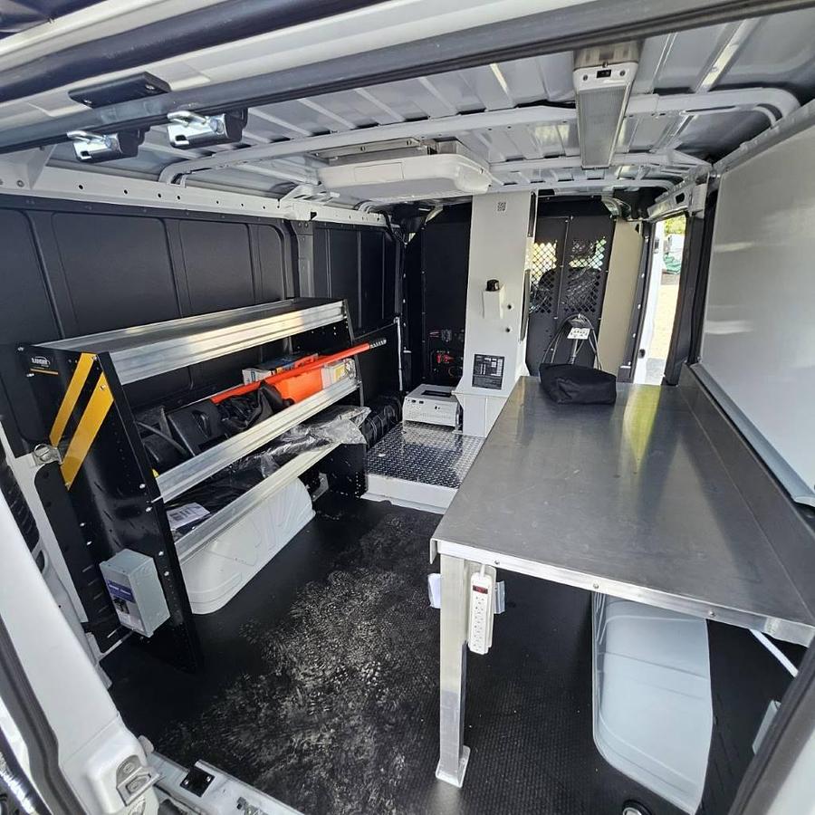 Used Versalift VANTEL29 NE Bucket Van on 2023 RAM 3500 VAN - R57611