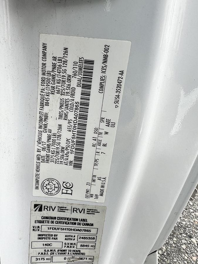 Used Altec AT235P Cable Placer on 2017 Ford F-550 Reg Cab Utility Truck - R07865