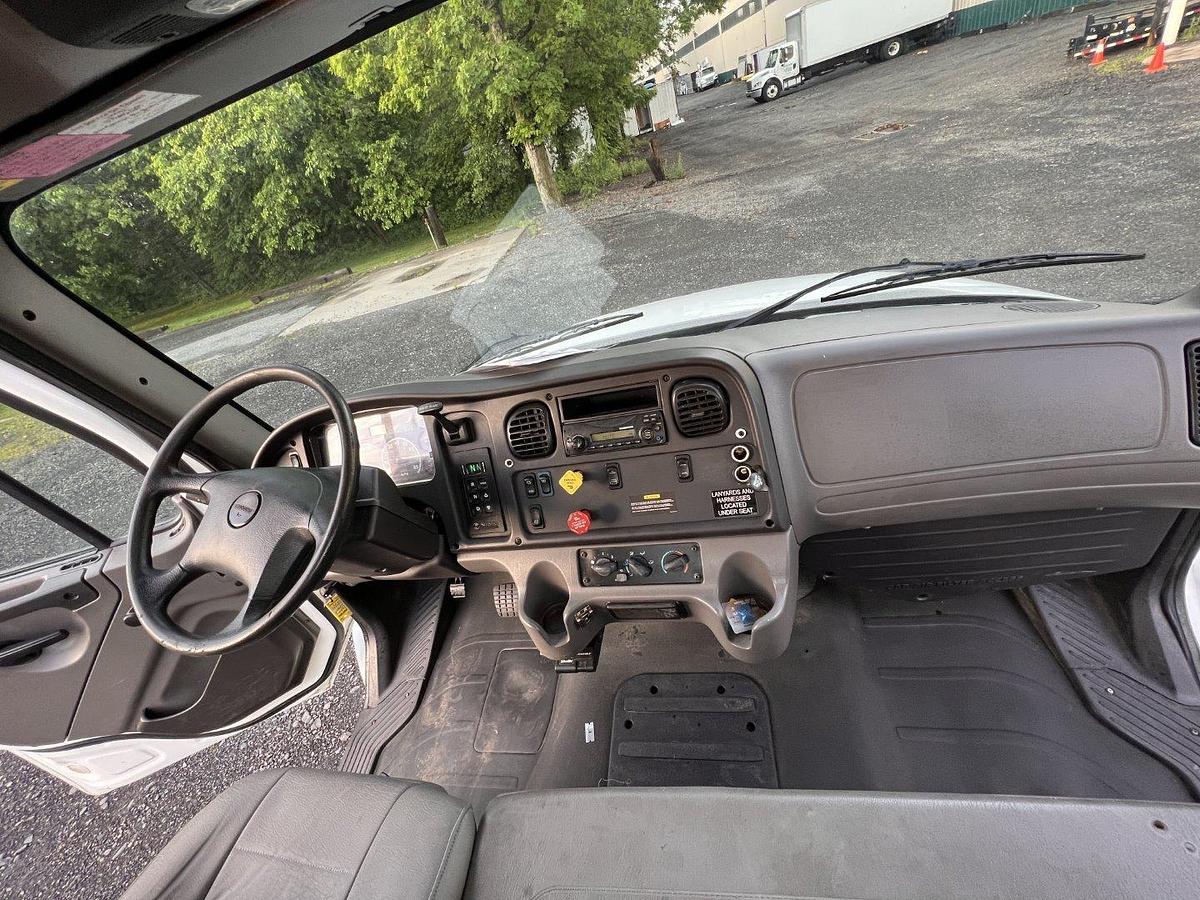 Used Altec AA55-MH 60ft Bucket Boom on 2015 Freightliner M2-106 Reg Cab Utility Truck - RA2157