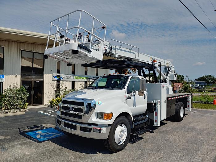 Used Altec LS63 Sign Crane on 2012 Ford F750 Reg Cab Flatbed Truck - 	66987