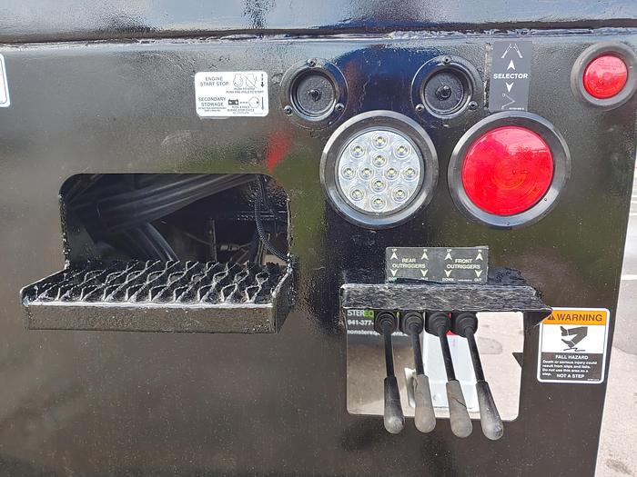 Used Altec LS63 Sign Crane on 2012 Ford F750 Reg Cab Flatbed Truck - 	66987