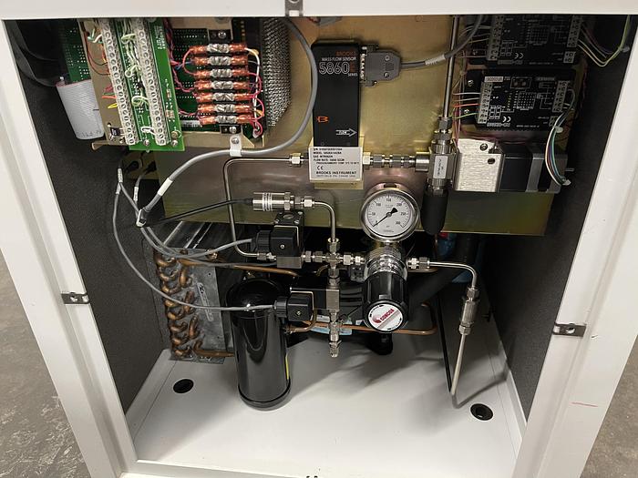 Used Thunder Scientific Model 3900 Two-Pressure Low Temperature Humidity Generator