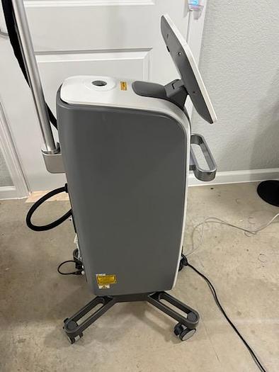 Used Lutronic LaseMD Ultra