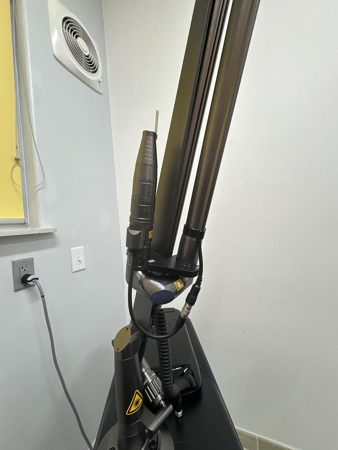 Used Lutronic Hollywood Spectrum Tattoo Removal