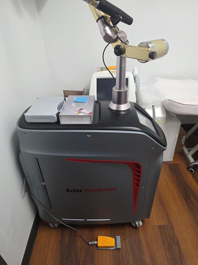 Used Eclat Pico Tattoo Removal