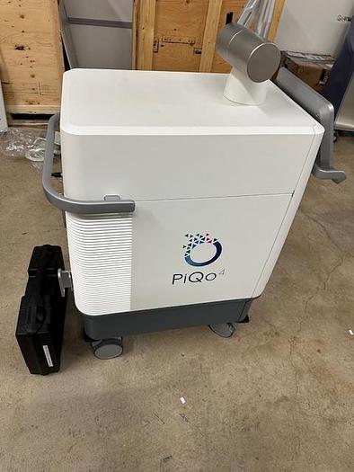 Used Piqo 4 Tattoo Removal Laser