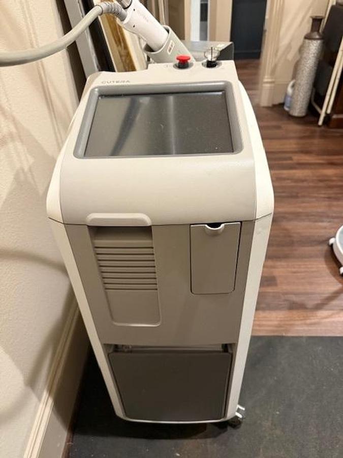 Used Cutera Excel HR Laser
