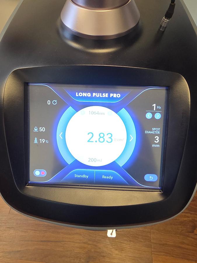Used Eclat Pico Tattoo Removal