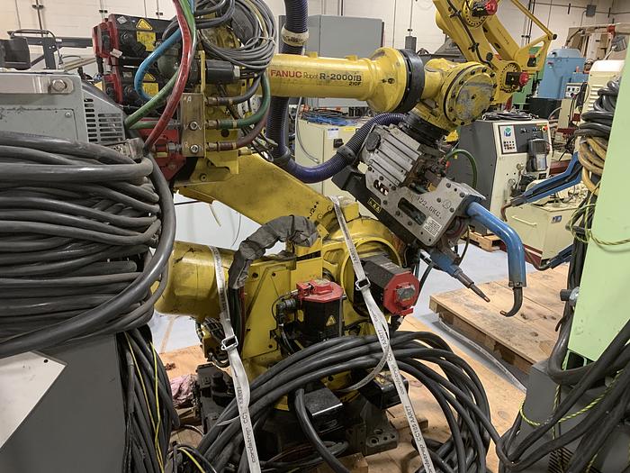 Used FANUC R2000iB/210F 210KG X 2655MM REACH 6 AXIS CNC ROBOT W/R30iA CONTROLS WITH ARO SERVO GUN