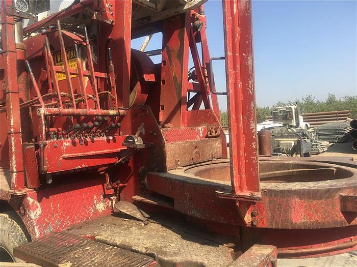 Used 1982 Easy Bore 45/90 Bucket Rig