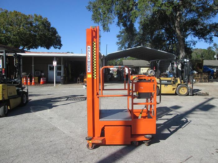 Used Ballymore Power Stocker Lift