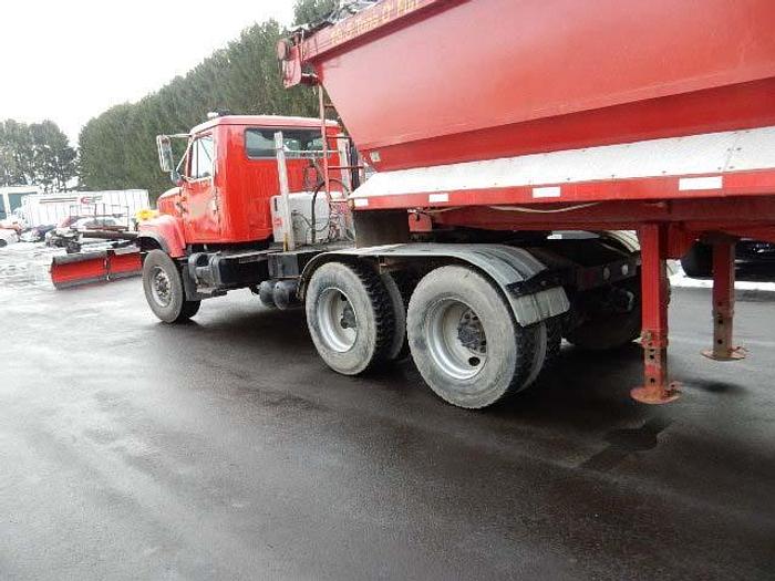 Used 2003 International 2574- Stock #: 8665