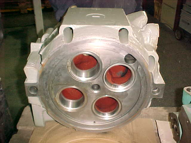 Used 2006/2007 CYLINDER HEADS MAK 453C