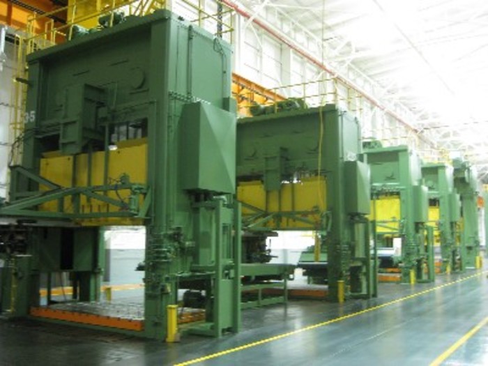 Used 600 ton Verson (3) Press Tandem Line