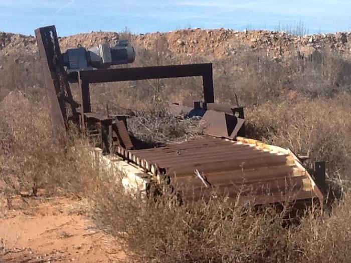 Used 26-PIECE CRUSHING/SCREENING SYSTEM