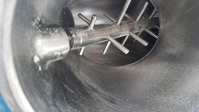 Used 4 QUART P-K TWIN SHELL BLENDER – S/S – PIN BAR