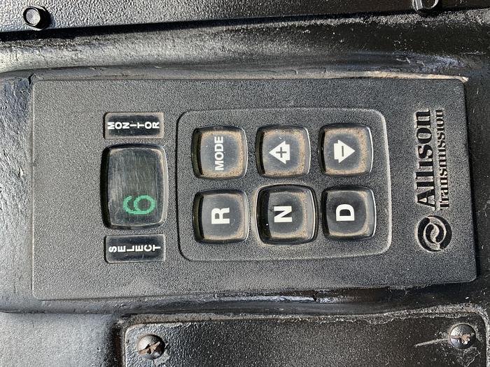 Used 2009 VOLVO  AUTOCAR