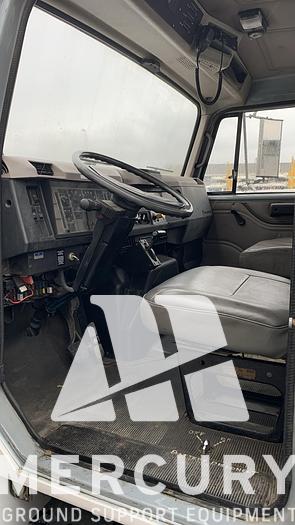 Used 1997 International / Veste Lav Truck