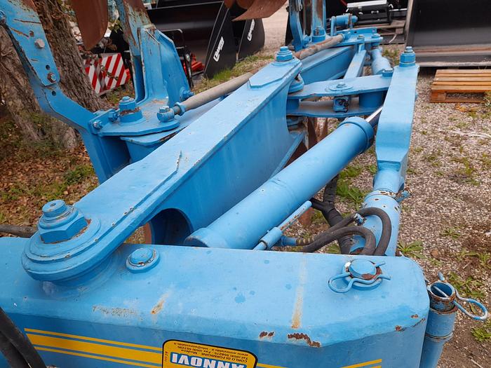 Usato ARATRO BIVOMERE ANNOVI USATO