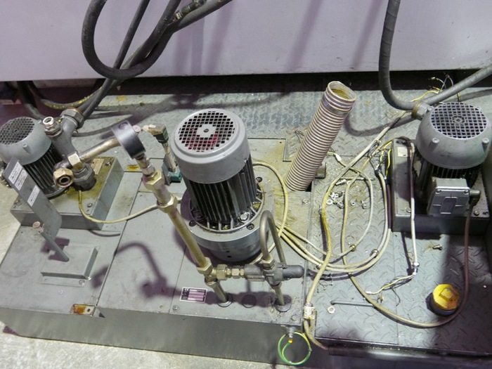 Gebraucht CNC Bearbeitungszentrum Chiron FZ 18 W