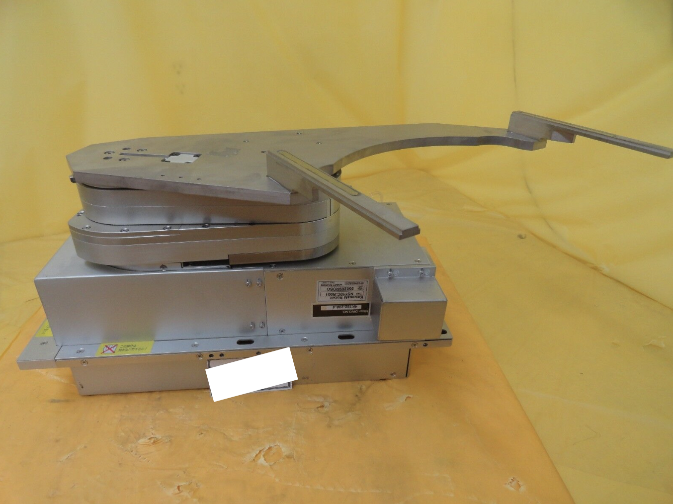 Used Kawasaki NS110C-B001 Chuckbot Robot 4K192-238-4 NSR-S307E 300mm DUV As-Is