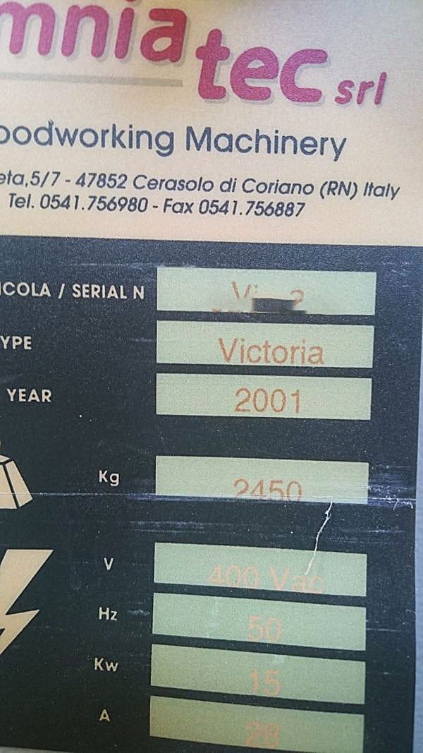 Used OMNIA TEC V300. 125 VICTORIA - 2001