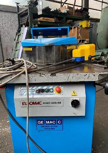 Usato SCANTONATRICE/PUNZONATRICE IDRAULICA EUROMAC AV 200/6R
