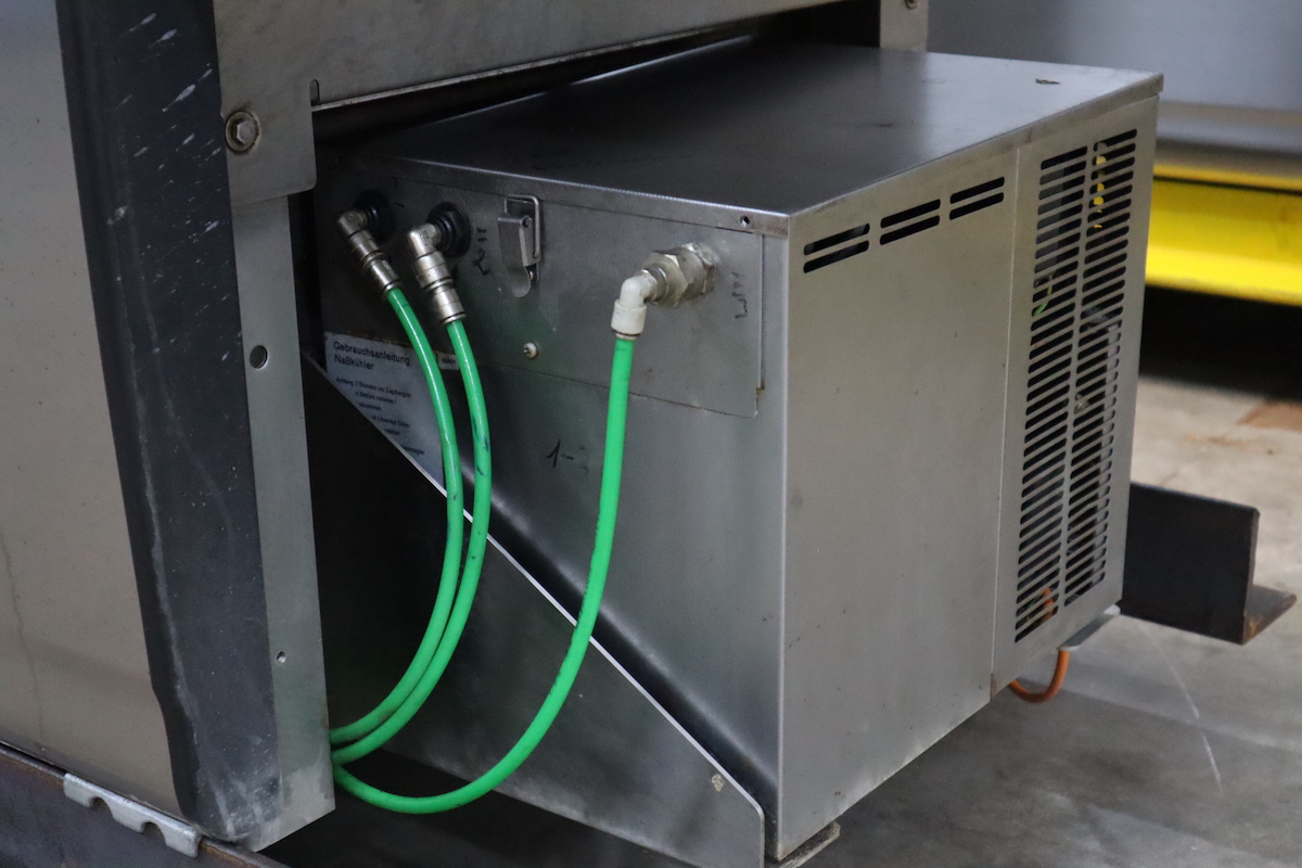 Used Multivac T300 automatic traysealer