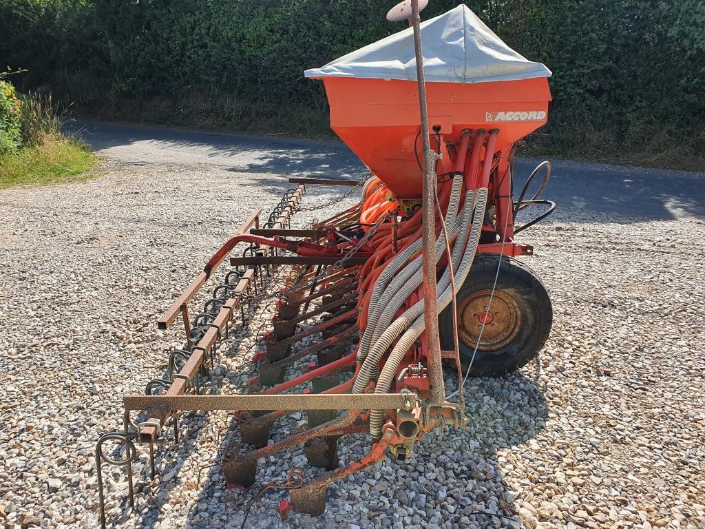 Used Accord Pneumatic DL Seed Drill