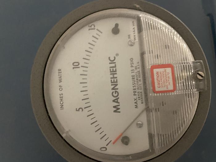 Used POWERFIN BULL DOUBLE ENDED BUFFING AND POLISHING MACHINE / GRINDER OR CUTOFF