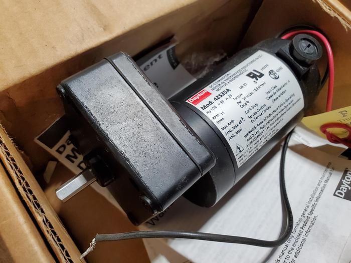 Used Dayton 4Z535A DC Gear Motor HP 1/30 90V (BRC1)