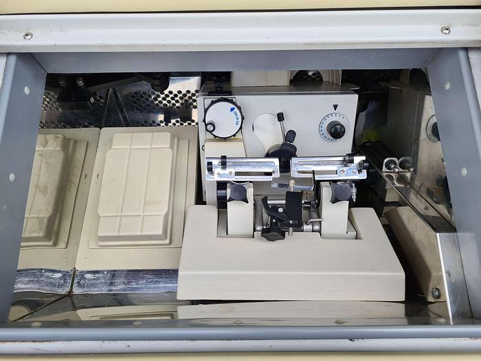 Used Bright Clinicut 60 Clinical Cryostat