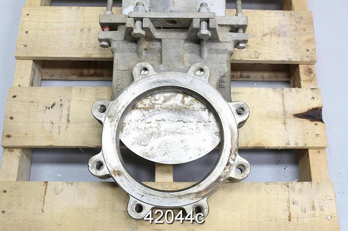 Used Fabri-Valve 8" Hand Operated Knife Gate #42044