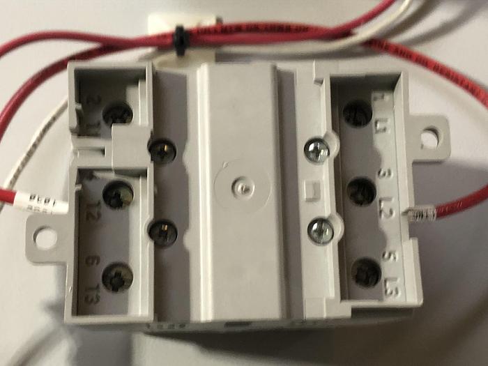 Used Sprecher + Schuh Model: LE7-40-1753 Switch (M2/B1)