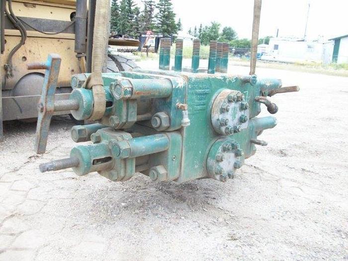 Used SHAFFER 7 1/16