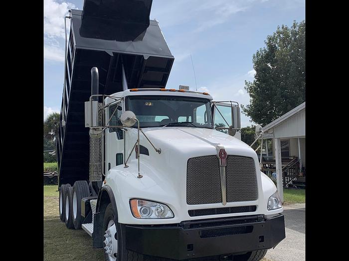 Used 2011 Kenworth T440 tri axle dump truck