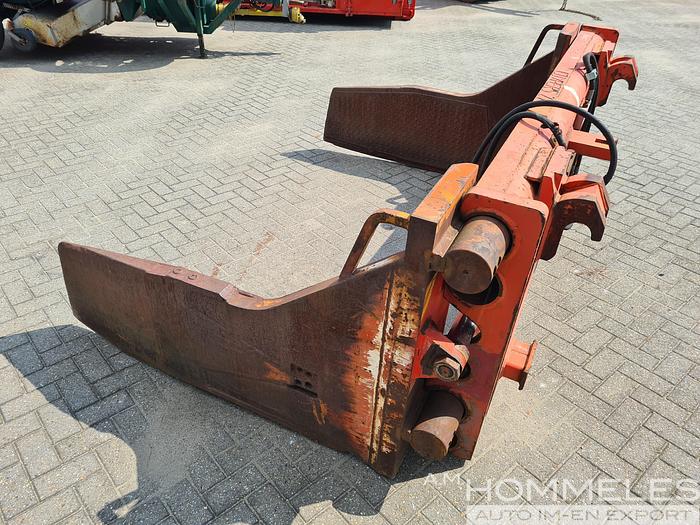 Used Bale clamp,  heavy duty