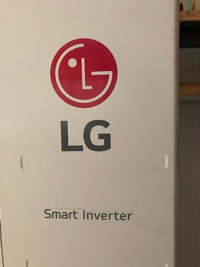 Used LG UU85W U74