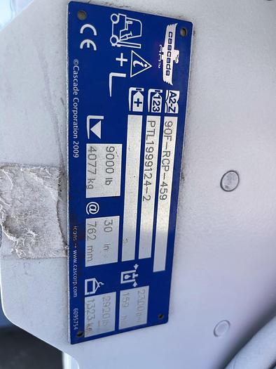 Used 12,000 POUND HYSTER ROLL CLAMP FORKLIFT W/ 60" CASCADE CLAMP 2,100 HOURS