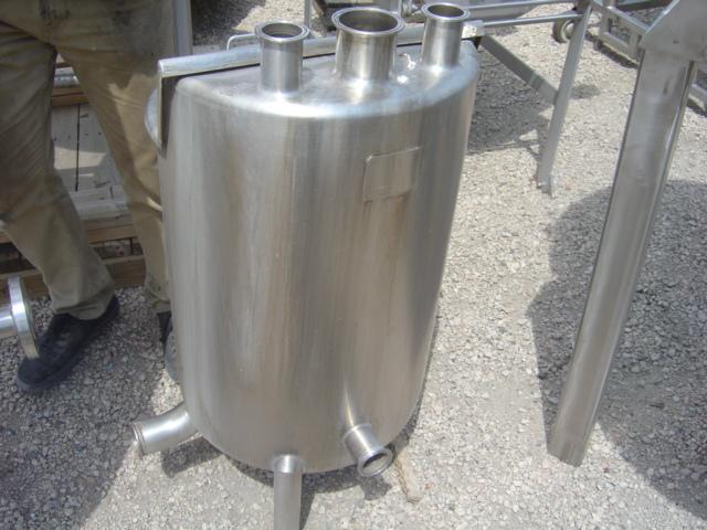 Usado 25 GALLON PMO BALANCE TANK