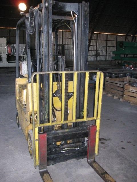 Used 3,500 lb. Hyster Model S30XL LPG Forklift With Side Shifter And Monotrol Transmission; S/N B010B06984K